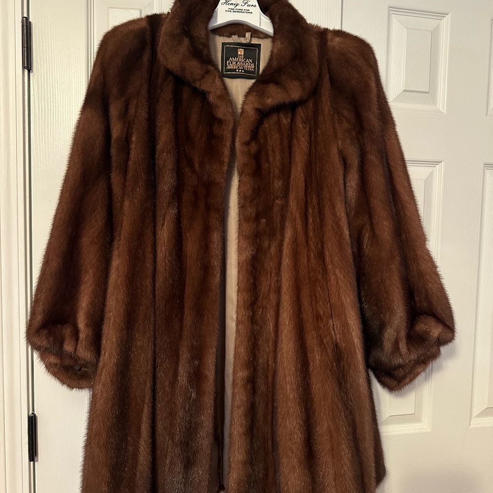 Elegant Brown Fur Coat
